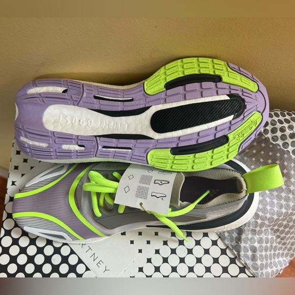 ADIDAS by Stella McCartney Ultraboost 23 Running Shoe, Sz 9-9.5M - Picture 2 of 9